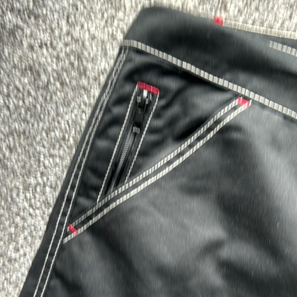 Men's Black Cargo Shorts - Picture 8 of 8
